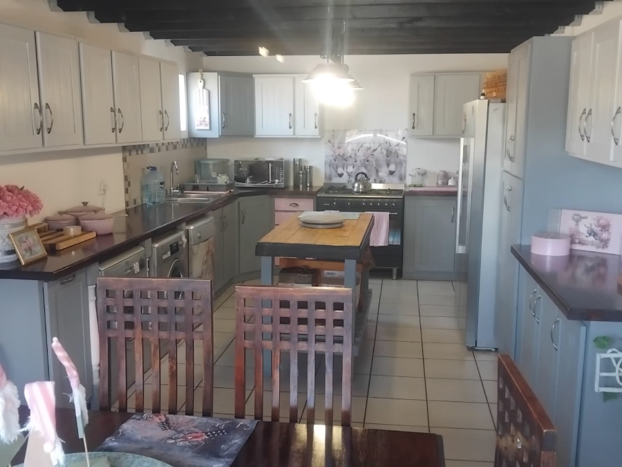 4 Bedroom Property for Sale in Kabeljauws Eastern Cape